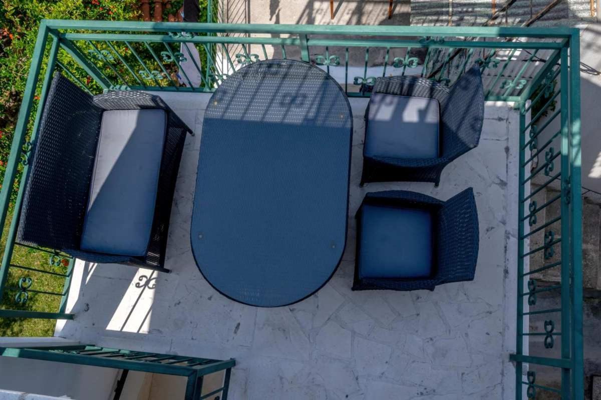 Apartments Inn Baška Voda エクステリア 写真
