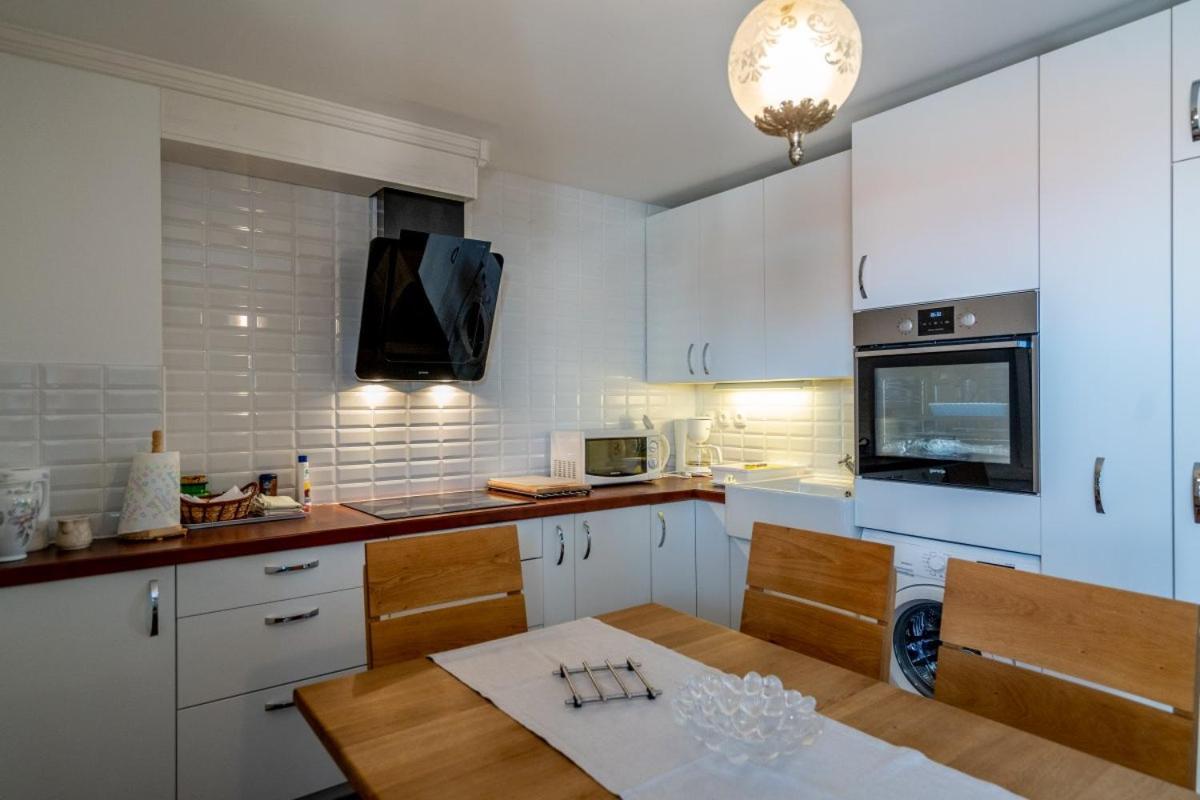 Apartments Inn Baška Voda エクステリア 写真