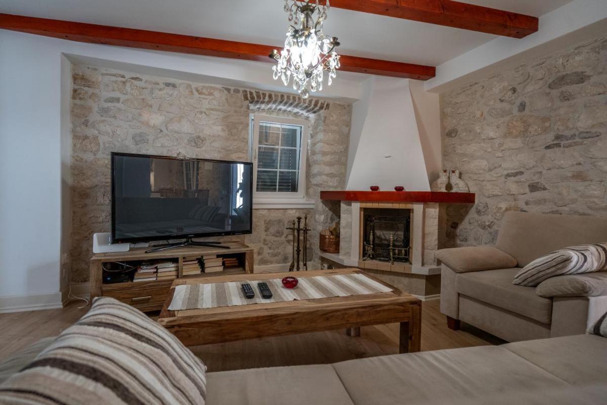 Apartments Inn Baška Voda エクステリア 写真